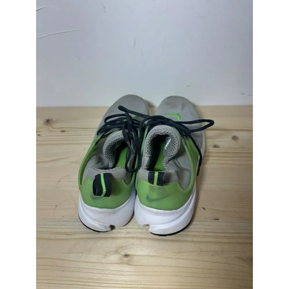 Nike Big Kids Presto Size‎ 4Y LT Smoke Grey Black Green U21
